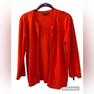 Cable and Guage women’s orange cardigan. M  EUC. Love orange for fall!